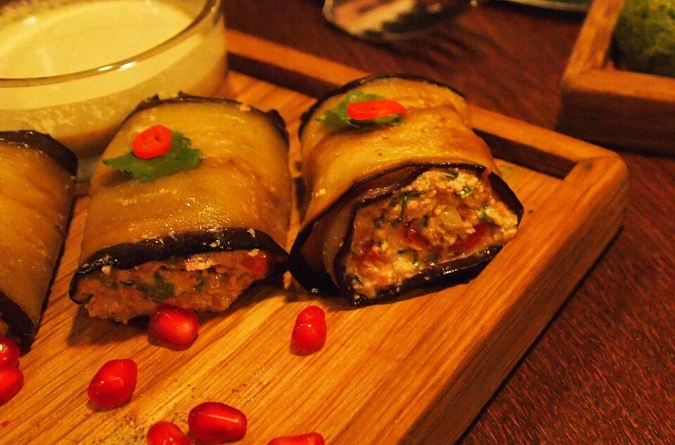 Баклажаны с орехами